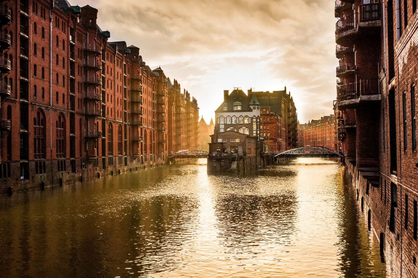 Hamburg City: Leben in der Hafencity, zwischen Luxus und Lohsepark und Elphilharmonie