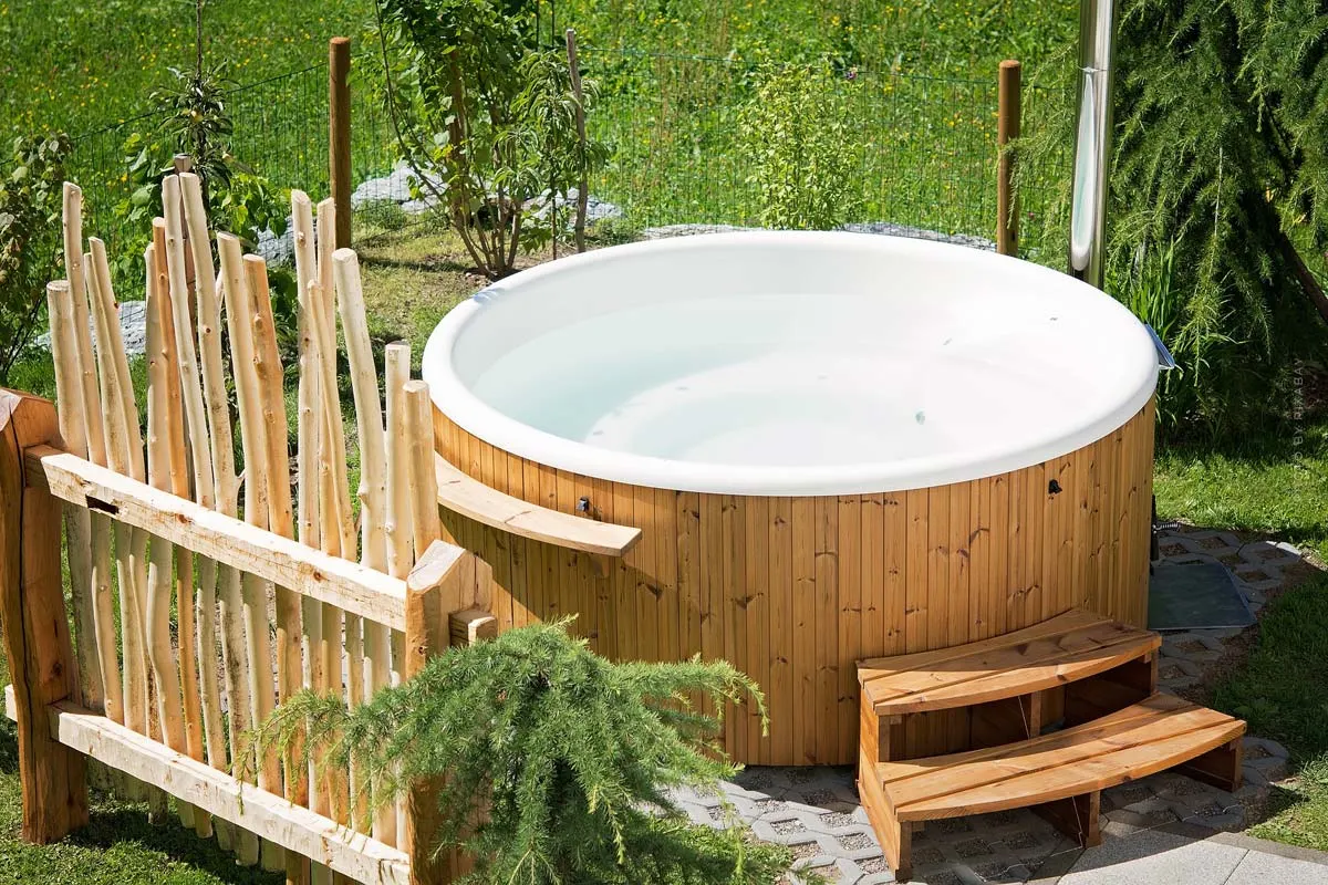 Whirlpool MSpa Tekapo: Bedienungsanleitung, Funktionen, Filter & Test- lohnt sich die Investition?