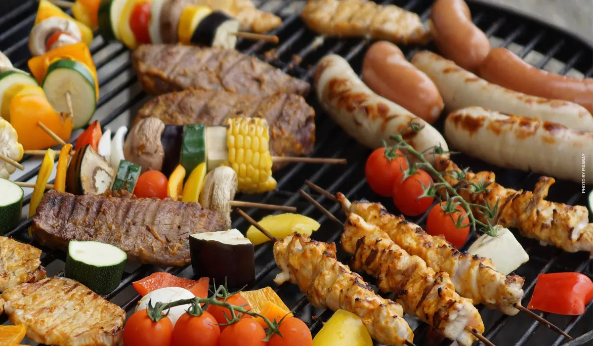 Everdure Grills: Holzkohlegrills und Gasgrills im ästhetischen Design
