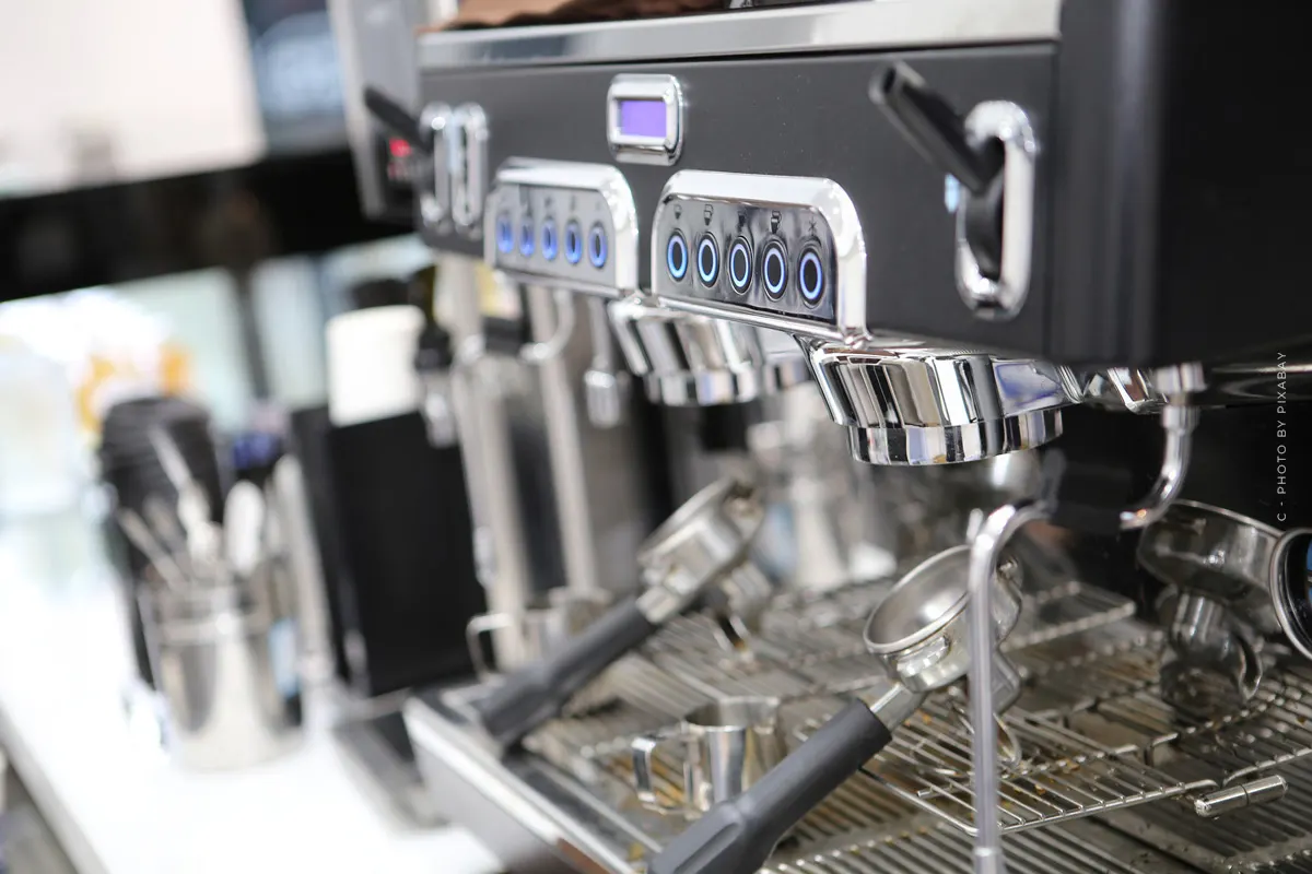 Kaffeemaschine XXL: Mahlwerk, Bohnen & Betriebssystem-die besten Vollautomaten im Test