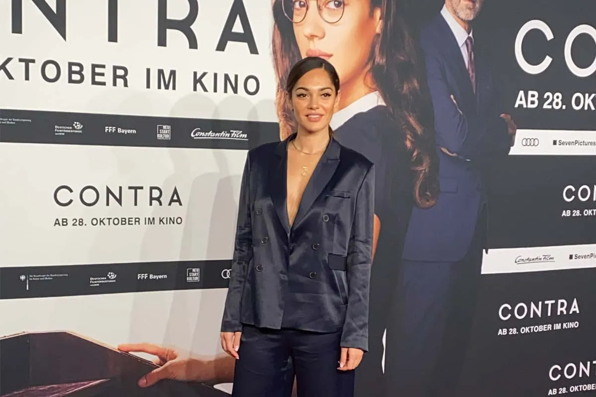 Nilam Farooq Interview am roten Teppich @ Contra Kino Premiere