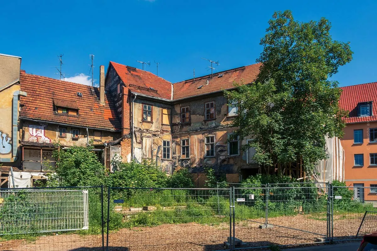 Baujahr und Zustand von Immobilien: Mängel, Schäden & Co. - Checkliste