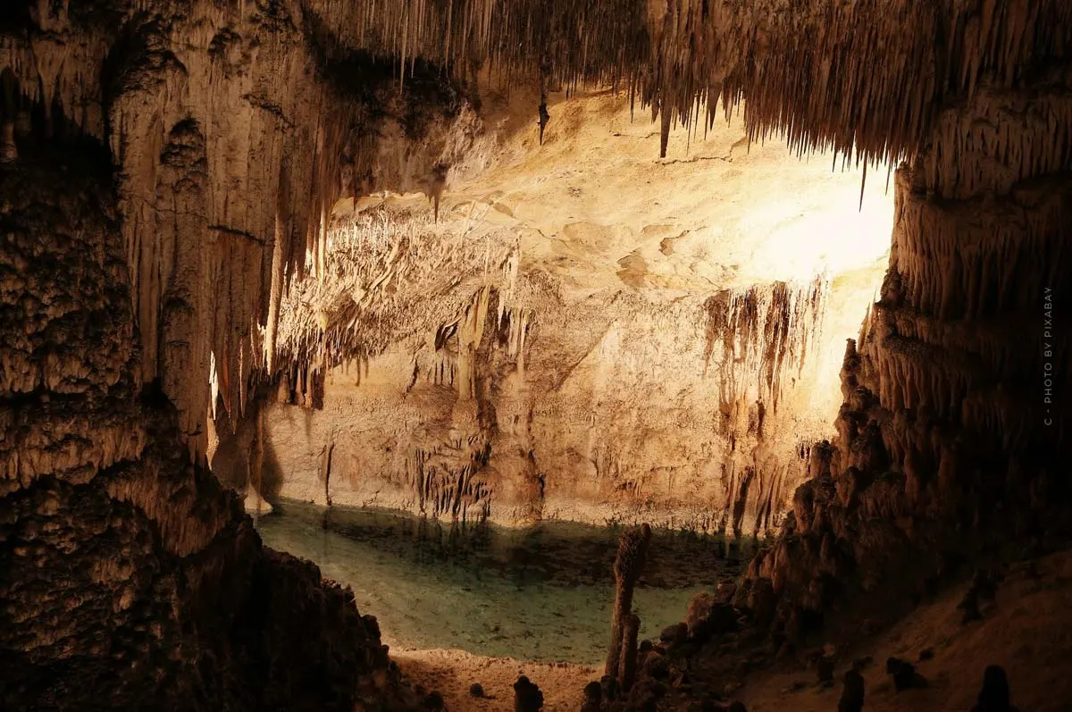 Geheimtipp Biggesee: Atta-Höhle - Tropfsteinhöhle entdecken