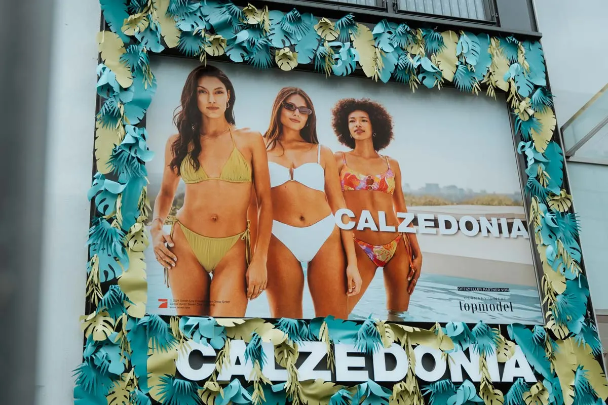 Store Opening von Calzedonia x GNTM in Köln mit Rebecca Mir, Xenia und Kadidja