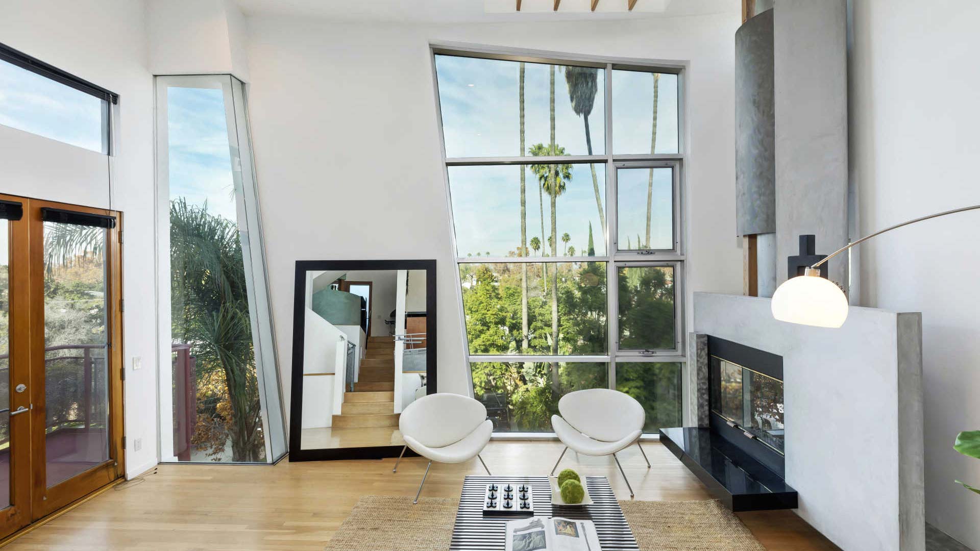 Picture of Luxury real estate Los Angeles: Lukinski's highlights - Plots up to $6. ...