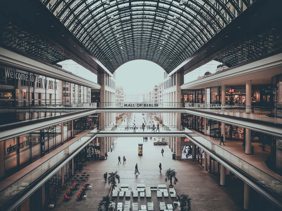 berlin-luxus-shopping-mall-einkaufen-geschaefte-einkaufszentrum
