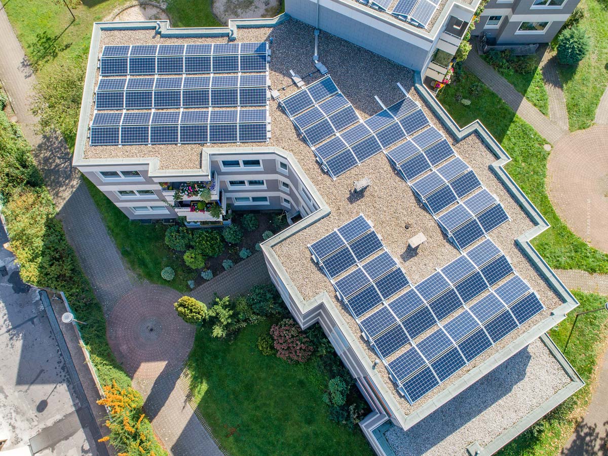 solaranlage-haus-wohnung-immobilie-energie-photovoltik