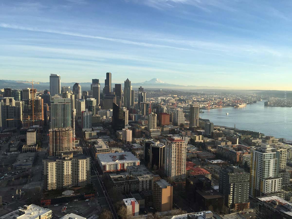 seatlle-space-neadle-usa-grossstadt-makler-skyline-wolkenkratzer-himmel-wolken-immobilien